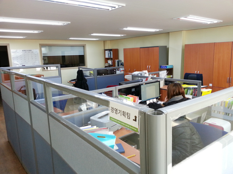 사무실.jpg